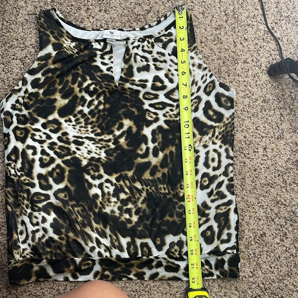 Worthington Cheetah Leopard Print Tank Women’s Blouse size Medium Petite - Picture 3 of 5